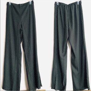 Sage The Label wide leg pants
Polka dot print in olive green and white Medium